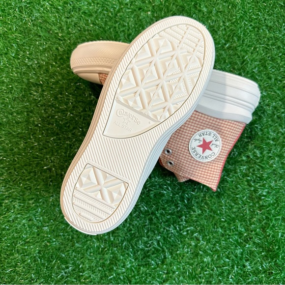 Converse All Star Chuck Taylor Ctas Move Hi Oil Milk / Rhubarb Pie - Picture 3 of 8